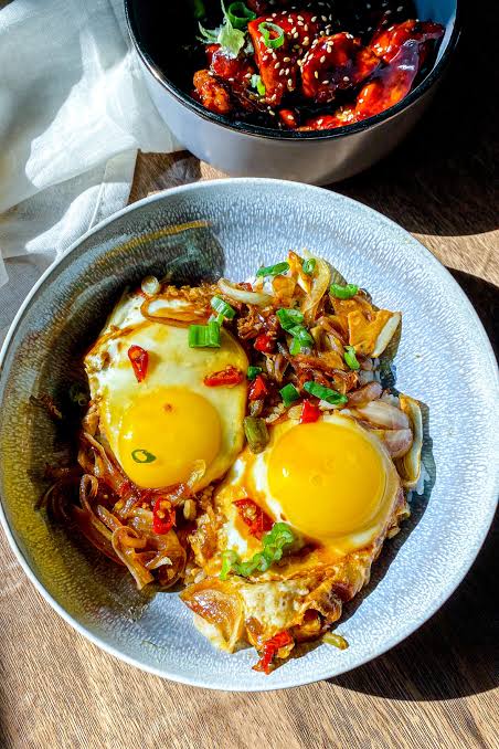 Egg sauce